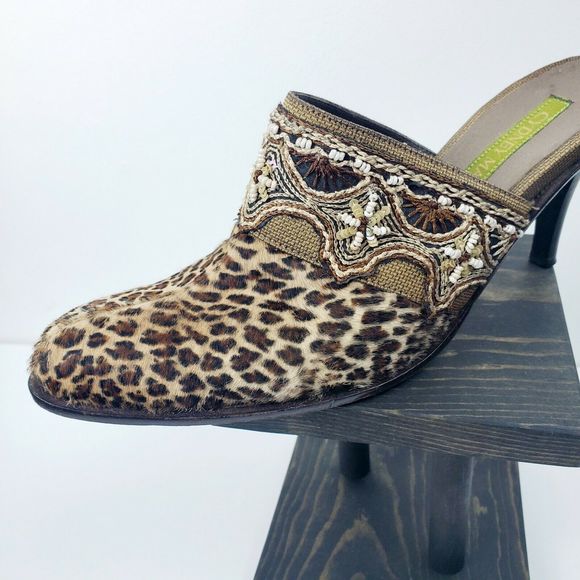Cydney Mandel Handmade Leopard Mules Sz 8.5 EUC - Picture 3 of 7